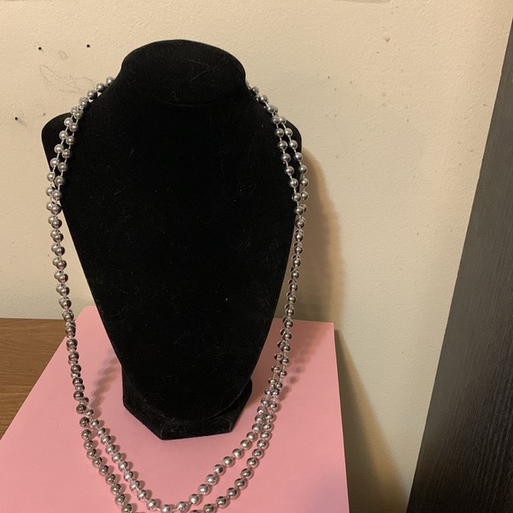 Two sets of beads silver and white - Picture 3 of 6